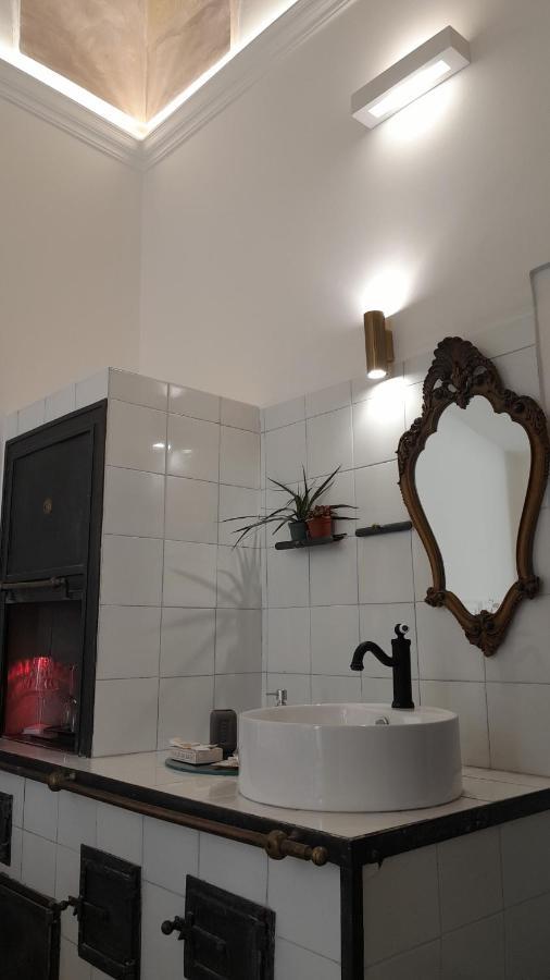 La Dimora Di Re Idomeneo Acomodação com café da manhã Lecce Exterior foto