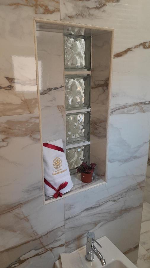 La Dimora Di Re Idomeneo Acomodação com café da manhã Lecce Exterior foto